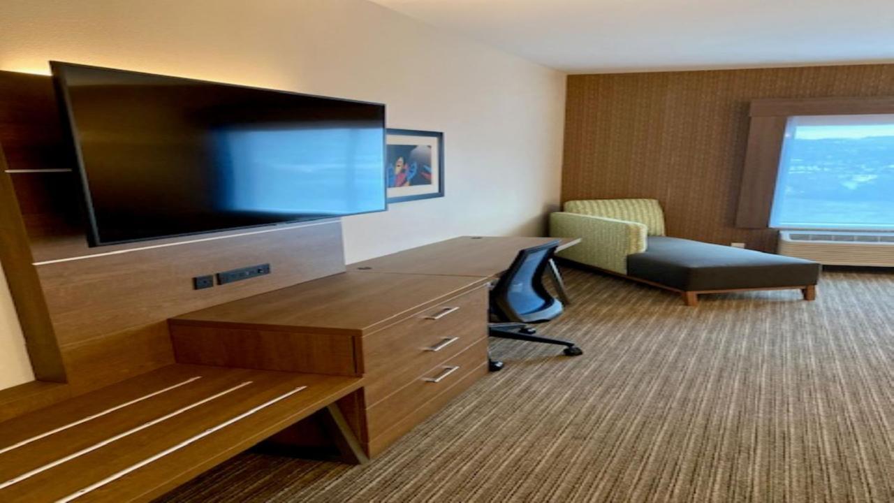 Holiday Inn Express & Suites - The Dalles By Ihg Exterior foto